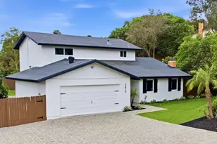 2610 Chestnut Ave, Carlsbad, CA 92010 - Photo 2