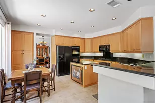 2039 Alborada Dr, Camarillo, CA 93010 - Photo 12