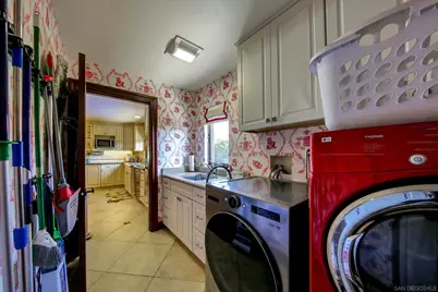  2540 Chatsworth, San Diego, CA 92106 - Photo 14