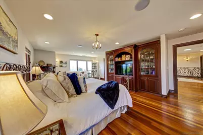 2540 Chatsworth, San Diego, CA 92106 - Photo 44
