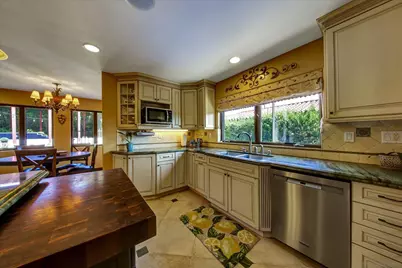  2540 Chatsworth, San Diego, CA 92106 - Photo 10