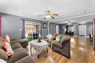 240 Ledgewood Ln, San Diego, CA 92114 - Photo 12