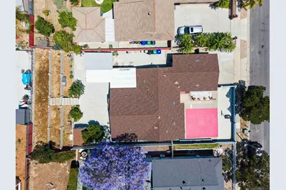  240 Ledgewood Ln, San Diego, CA 92114 - Photo 28