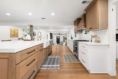  16021 Pomerado, Poway, CA 92064 - Photo 1
