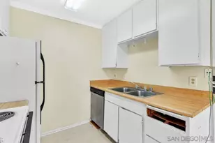 8620 Via Mallorca, La Jolla, CA 92037 - Photo 6