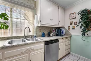 238 Regency Ct, Chula Vista, CA 91910 - Photo 10