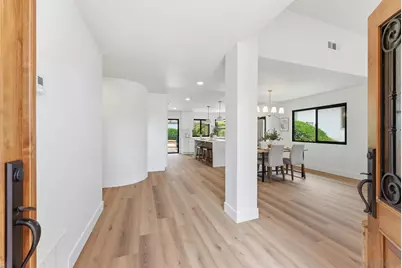  18228 Corte De Casares, San Diego, CA 92128 - Photo 4