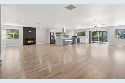  907 Seph Way, Escondido, CA 92027 - Photo 1