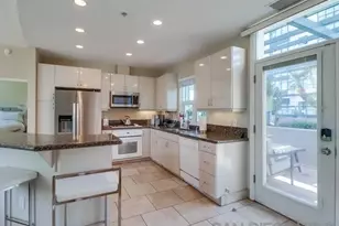 555 Front St, San Diego, CA 92101 - Photo 22