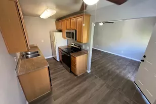 2360 Paseo De Laura, Oceanside, CA 92056 - Photo 2