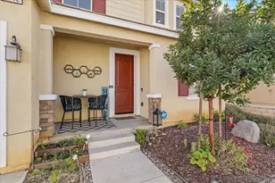 13642 Gray Hawk Way, Valley Center, CA 92082 - Photo 2