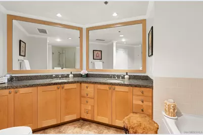  700 W Harbor Dr. #1502, San Diego, CA 92101 - Photo 14