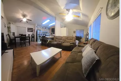  400 N Melrose #33, Vista, CA 92083 - Photo 10