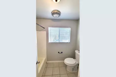  806 E 4th #6, Escondido, CA 92025 - Photo 18