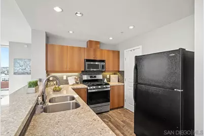  300 W Beech St #1003, San Diego, CA 92101 - Photo 16
