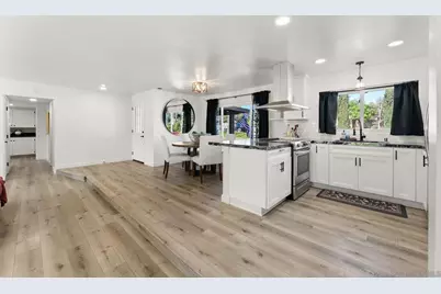  2025 W El Norte Pkwy, Escondido, CA 92026 - Photo 18