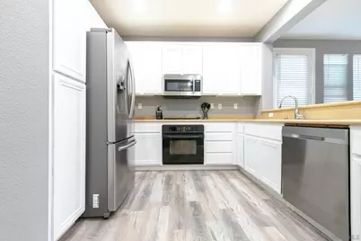  10547 Hollingsworth, San Diego, CA 92127 - Photo 10