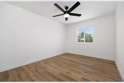  729 Kimball St, Escondido, CA 92027 - Photo 20