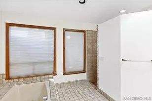 17648 Valle Verde Rd, Poway, CA 92064 - Photo 32