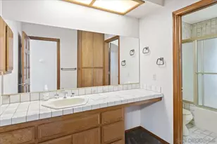 17648 Valle Verde Rd, Poway, CA 92064 - Photo 36