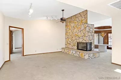  17648 Valle Verde Rd, Poway, CA 92064 - Photo 6