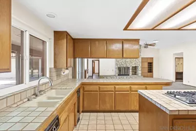 17648 Valle Verde Rd, Poway, CA 92064 - Photo 10