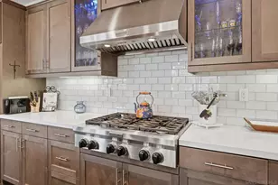 676 Manzanita Ln, Encinitas, CA 92024 - Photo 16