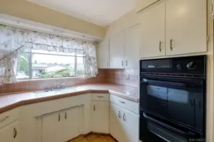 8105 Brock Ct, Lemon Grove, CA 91945 - Photo 14