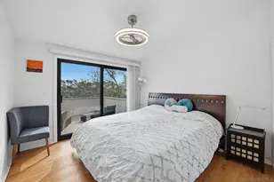 8963 Caminito Fresco, La Jolla, CA 92037 - Photo 22
