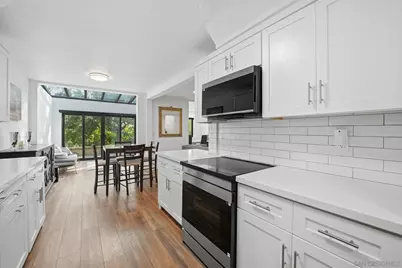  8963 Caminito Fresco, La Jolla, CA 92037 - Photo 16