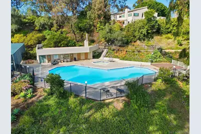  8963 Caminito Fresco, La Jolla, CA 92037 - Photo 42