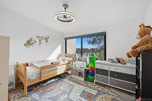 8963 Caminito Fresco, La Jolla, CA 92037 - Photo 24