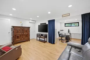 8963 Caminito Fresco, La Jolla, CA 92037 - Photo 20