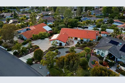  13324 Avenida La Valencia, Poway, CA 92064 - Photo 2