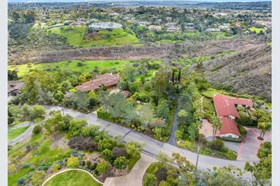  16574 Zumaque, Rancho Santa Fe, CA 92067 - Photo 10