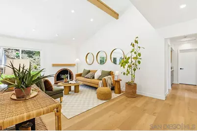  725 Santa Florencia, Solana Beach, CA 92075 - Photo 8