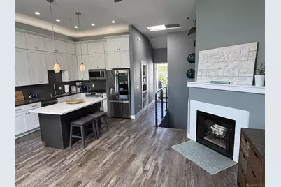  880 Home Ave #F, Carlsbad, CA 92008 - Photo 8