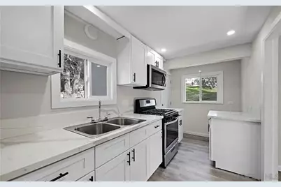  201 Hillside Spur, Cedar Glen, CA 92321 - Photo 2