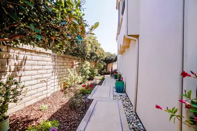  5437 Caminito Bayo, La Jolla, CA 92037 - Photo 28