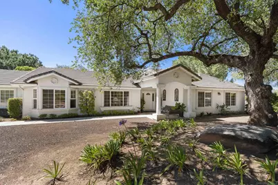  10525 Burned Oak Lane, Escondido, CA 92026 - Photo 2