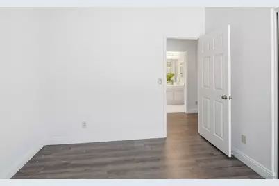  953 Gallery, Oceanside, CA 92057 - Photo 32