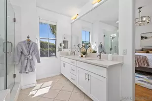 5381 Renaissance Ave, San Diego, CA 92122 - Photo 32
