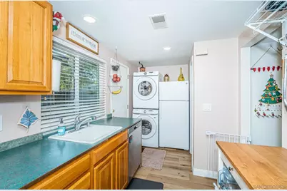  904 Amistad Court #C, El Cajon, CA 92019 - Photo 10