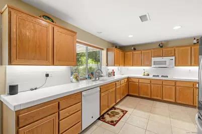  302 Arlington, Oceanside, CA 92057 - Photo 6