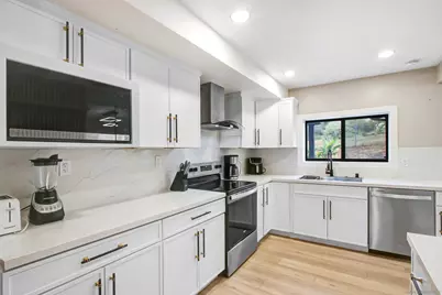  3065 Fairview Drive, Vista, CA 92084 - Photo 12
