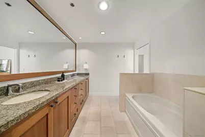  700 W Harbor #2501, San Diego, CA 92101 - Photo 38