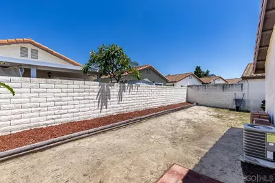  270 Smoke Tree Place, Oceanside, CA 92057 - Photo 14