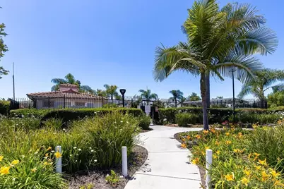  270 Smoke Tree Place, Oceanside, CA 92057 - Photo 2