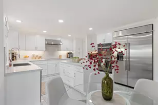 18857 Beechtree Ln, Porter Ranch, CA 91326 - Photo 16