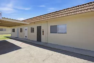 2012 E Mission Ave, Escondido, CA 92027 - Photo 18